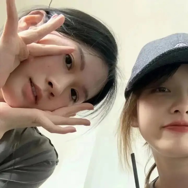 左撇子女人